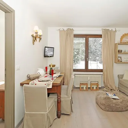 Iflat Zeledria 5 Apartament *