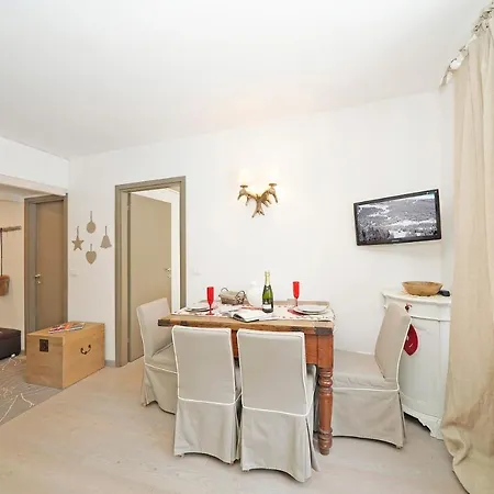 Iflat Zeledria 5 Apartament
