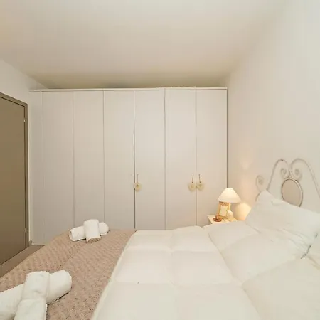 Iflat Zeledria 5 Apartament *